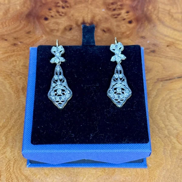 Pendientes antiguos de oro blanco con diamantes antiguos
